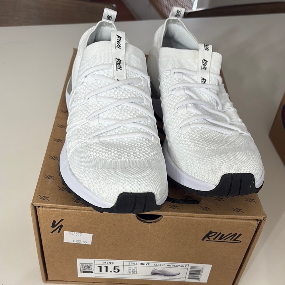 White rival men’s shoes worn once did not like the fit